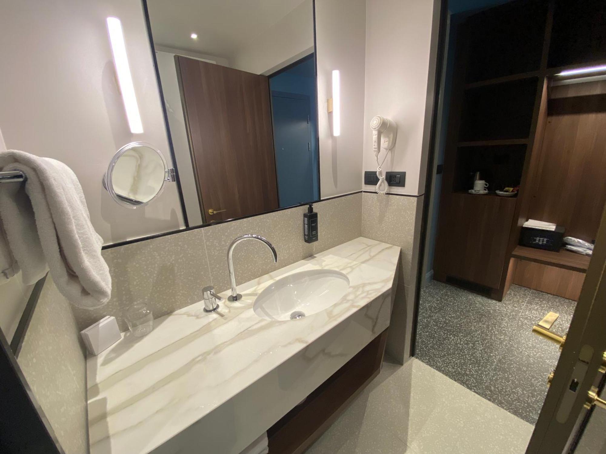 Hotel Berna Milano Ngoại thất bức ảnh